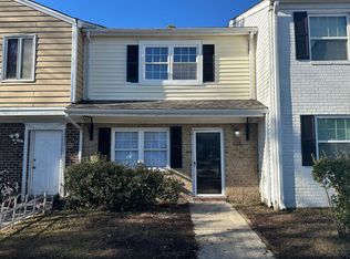 105 Villa Dr, Jacksonville, NC 28546