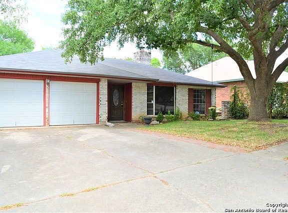 2nd image of 5018 Crestwood Dr