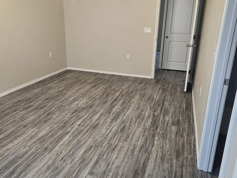 322 N Avenue B #C — Photo 6