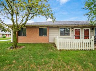 2400 Royal Meadow Ln, Grove City, OH 43123