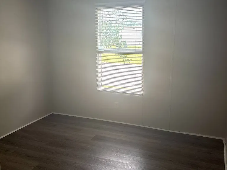 300 Pearl St #35 — Photo 9