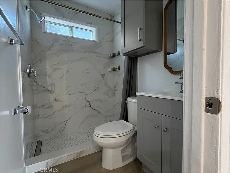 2712 W Hellman Ave — Photo 16
