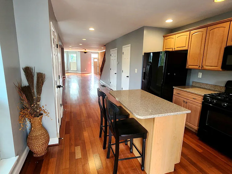 764 E Fort Ave — Photo 11
