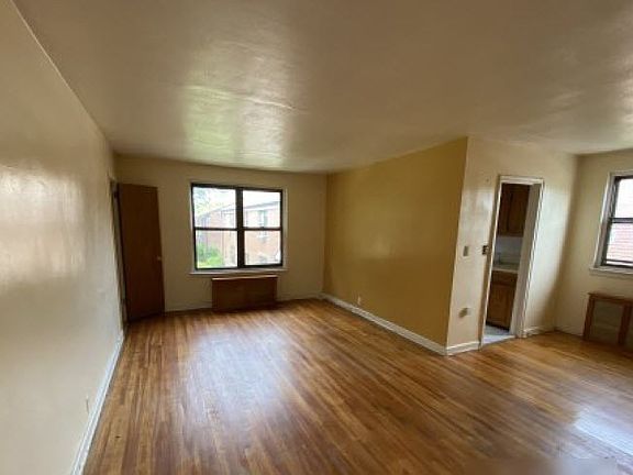 5th image of 19647 69th Ave #2