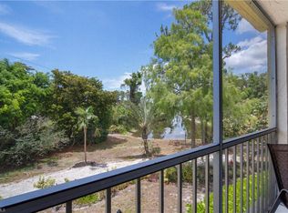 1001 Foxfire Ln APT 206, Naples, FL 34104