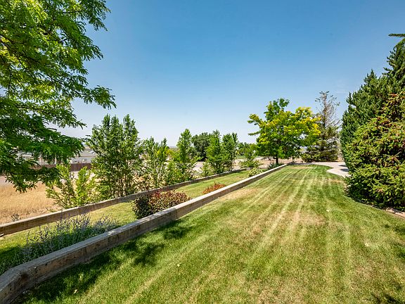 5th image of 5088 N Veterans Memorial Dr