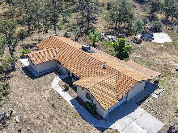 2nd image of 37336 Eagle Dr