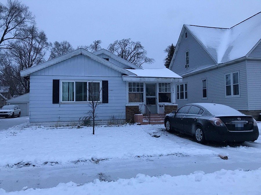 1st image of 245 W 17th St