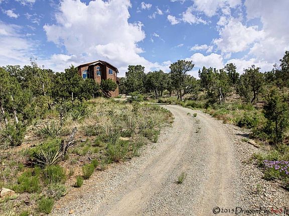 2nd image of 6 Bobcat Hill Trl