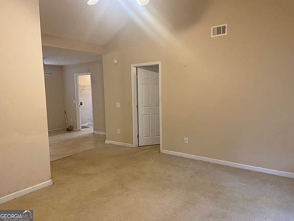 5th image of 15 Twin Lakes Rd