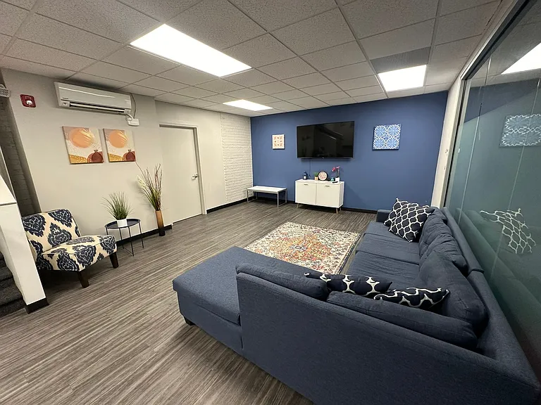 Cloverly Park Apartments - Renovated Apartments in East Falls — Photo 9