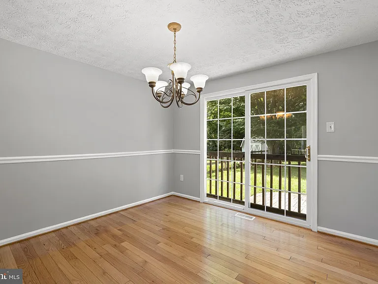8428 Braddock Way — Photo 9