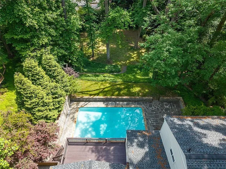 445 Forest Hills Dr — Photo 35