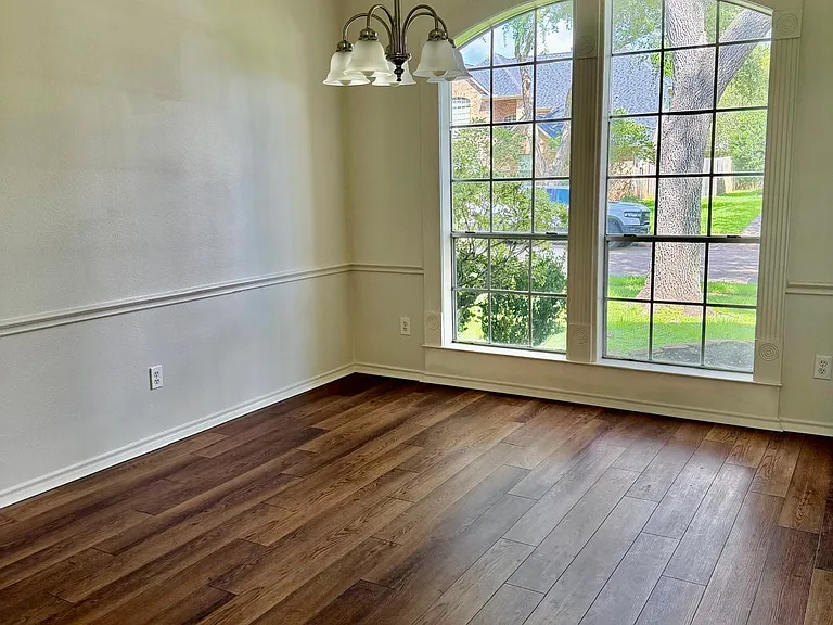 2107 Hill Canyon Ct — Photo 3