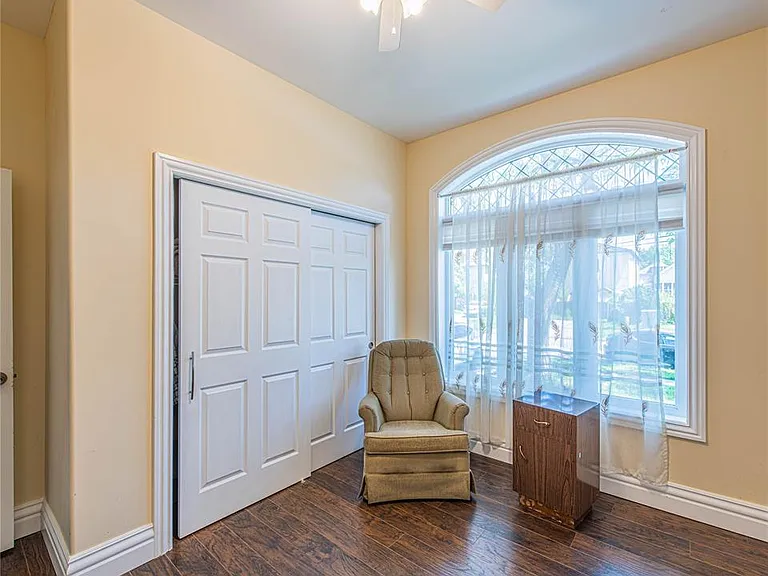 493 Wellington Ave #UPPER — Photo 15