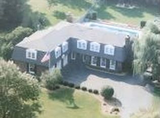 22W361 Glen Park Rd, Glen Ellyn, IL 60137