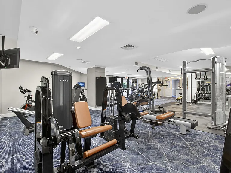 801 S Olive Ave #614 — Photo 43