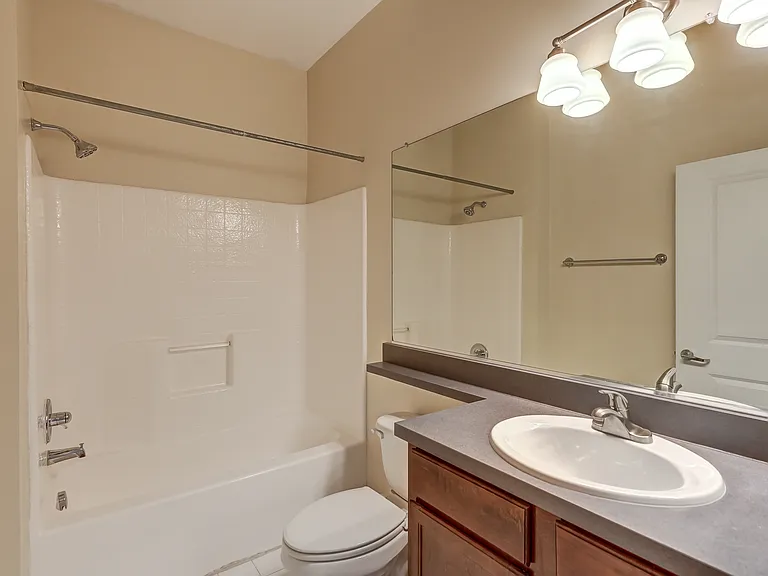815 Porter St #407 — Photo 3