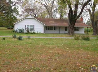 5849 SE 45th St, Tecumseh, KS 66542
