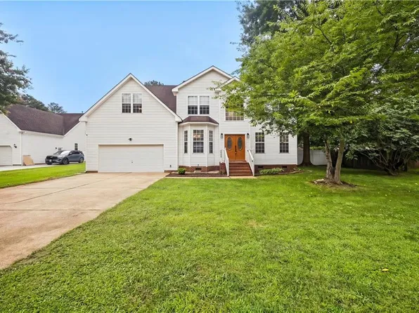 1076 Scenic Blvd, Chesapeake, VA 23322