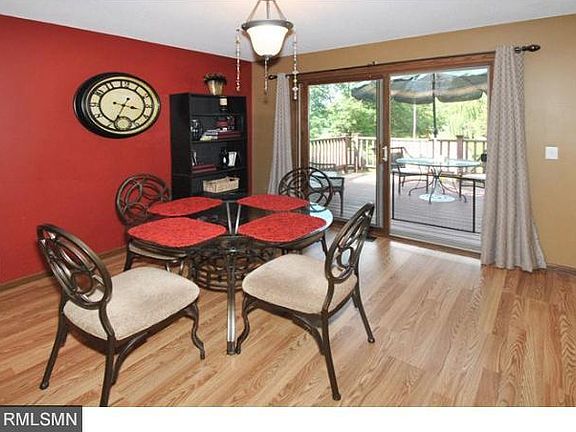 5th image of 2608 Hawthorne Ln