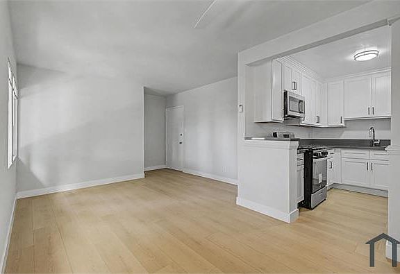 2nd image of 4234 Degnan Blvd APT N