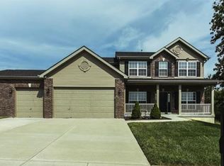 6749 Manchester Dr, Maryville, IL 62062