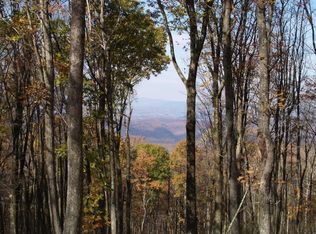 308 Summit Village Trl, White Sulphur Springs, WV 24986