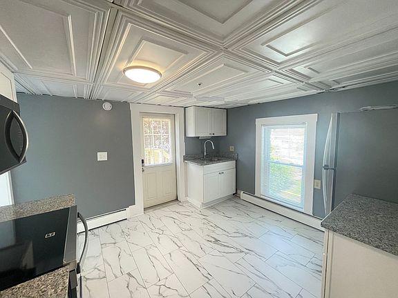 2nd image of 44 Main St APT 3
