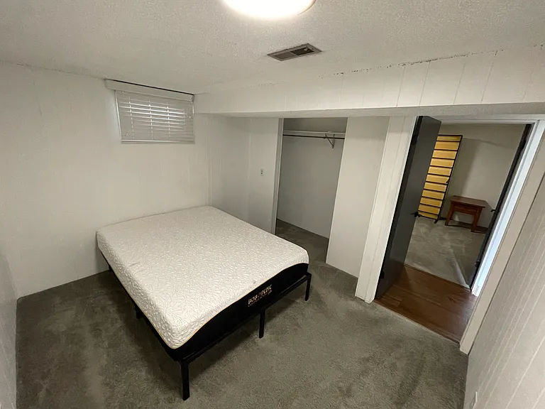 8728 S 1185 E — Photo 32