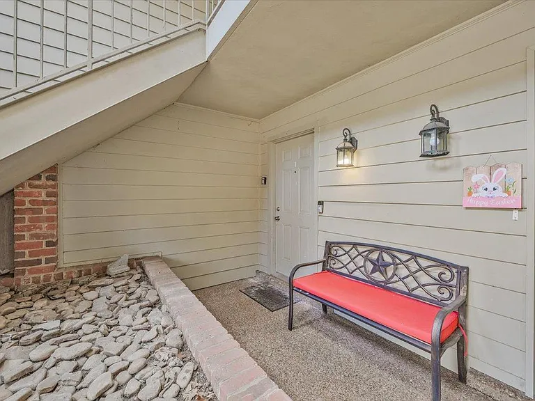 206 Westchase Dr — Photo 23