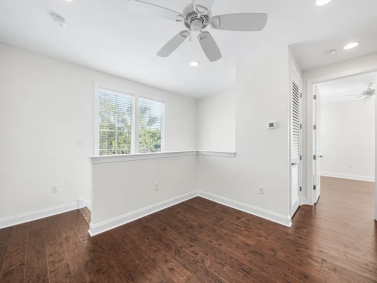143 Christian Dr — Photo 34