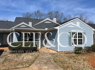 828 W Emerald Springs Dr, Boiling Springs, SC 29316