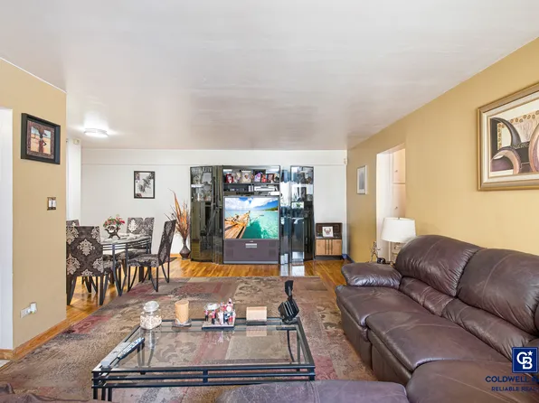 1275 East 51st Street image 2 of 6