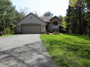 3809 Tall Grass West Ct, Holland, MI 49424