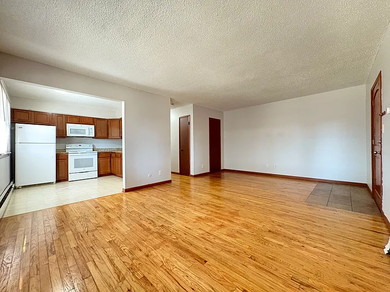 Patricia Park Apartments — Photo 17