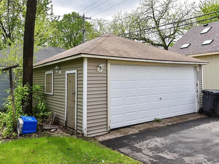 1226 Adams St NE — Photo 11
