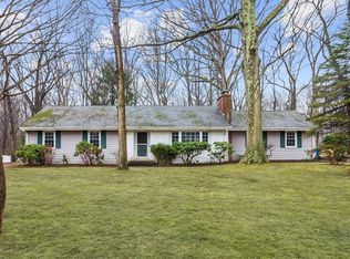 776 Nut Swamp Rd, Red Bank, NJ 07701