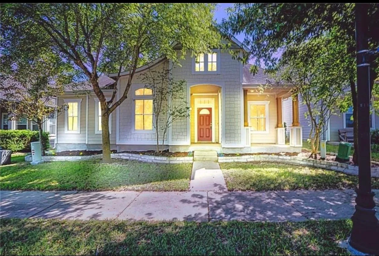 253 Newberry Trl — Photo 1