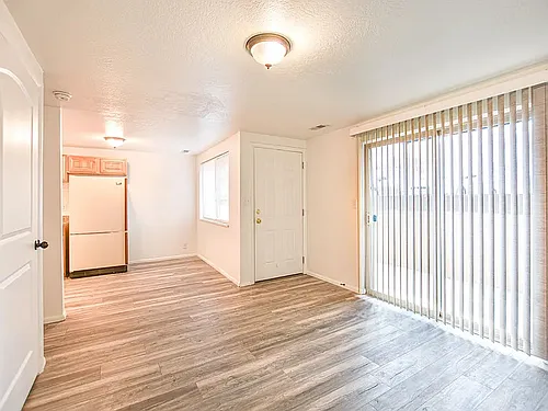 2211 N 400 E #4 Photo 1