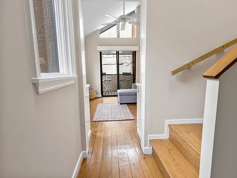 716 S Hanover St — Photo 4