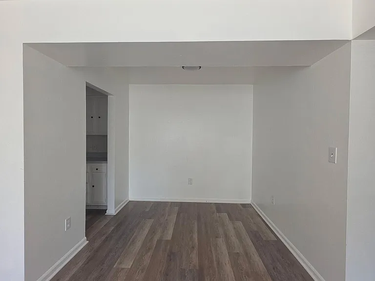 711 Townside Rd SW #9 — Photo 9