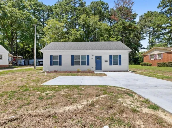 213 N Bickett North Blvd, Louisburg, NC 27549