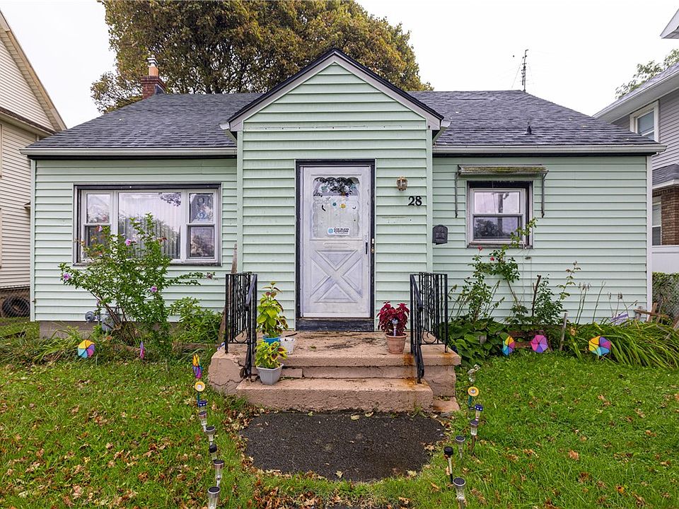 1st image of 28 Backus St