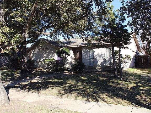 5th image of 2938 Rolling Hills Dr