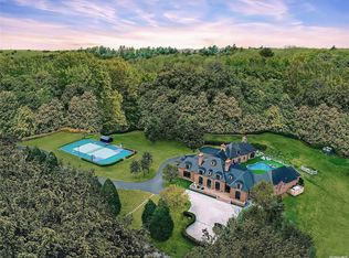 40 Thorne Lane, Matinecock, NY 11560
