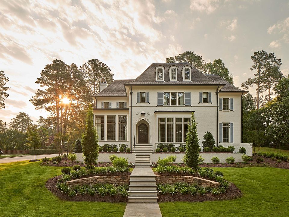 1st image of 2809 Grant Ave