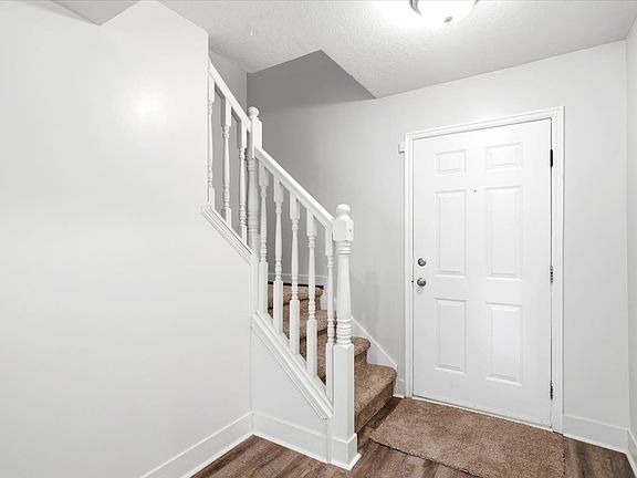 4th image of 449 W 200 N APT 3
