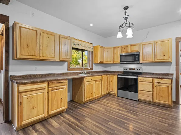 W6180 Main St, Burnett, WI 53922