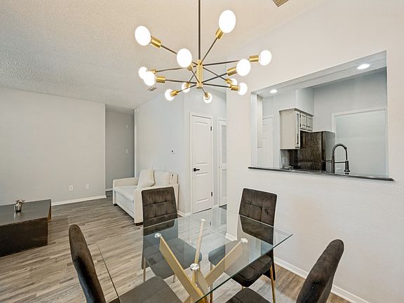 4th image of 1200 Riverchase Ln Unit 125